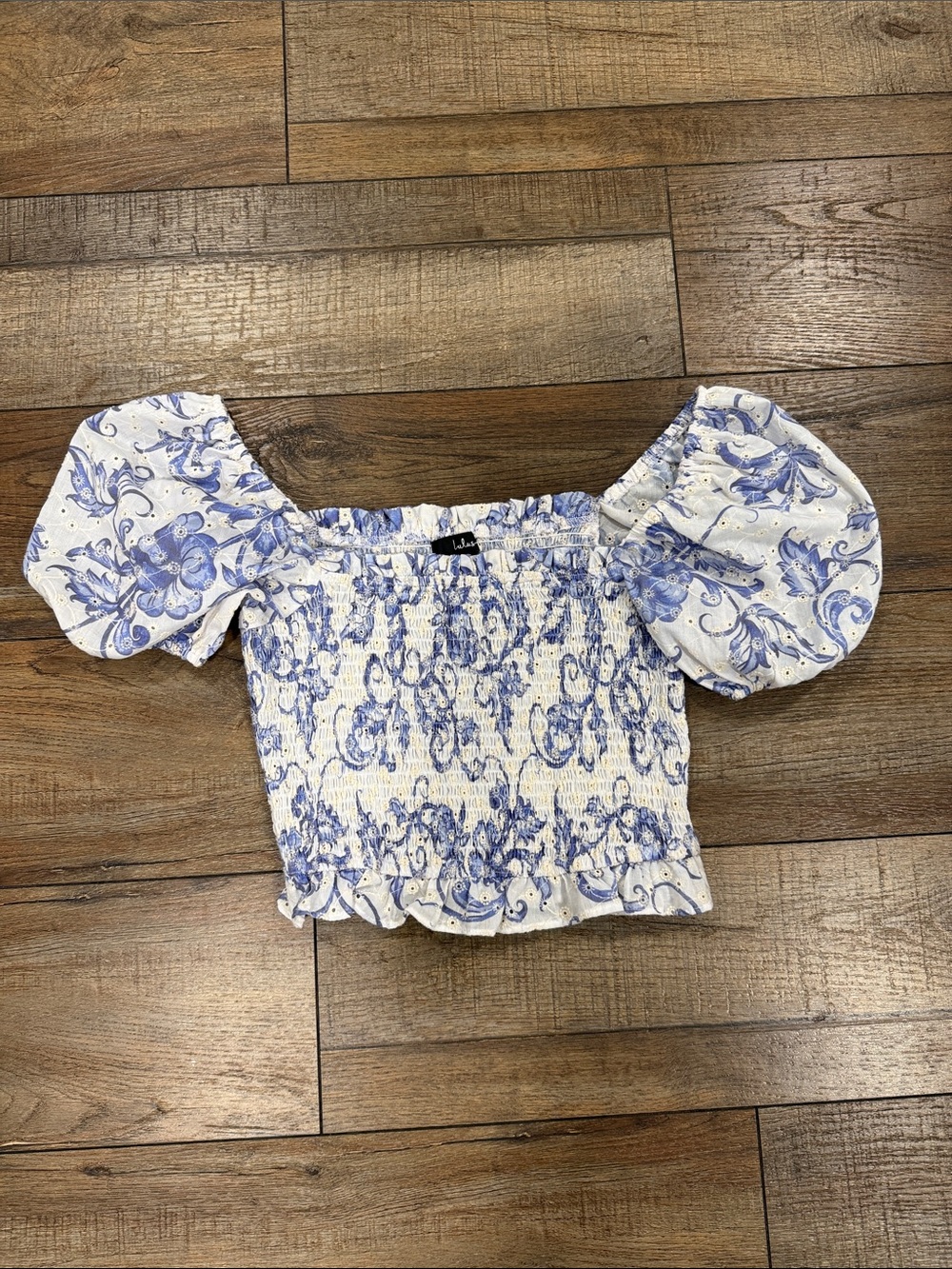 Lulu's White and Blue Floral Smocked Puff-Sleeve Crop Top